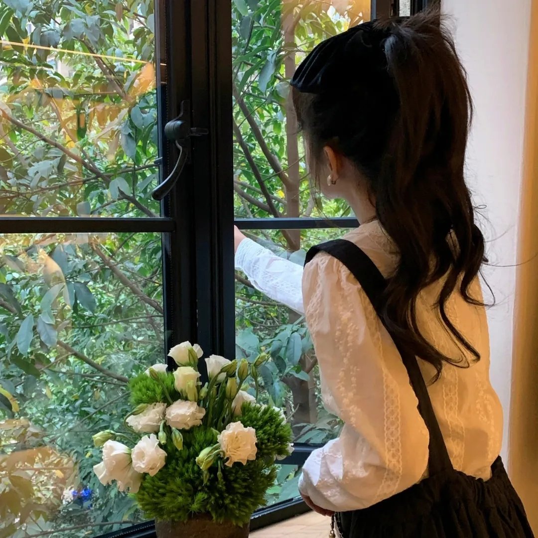 不装了,我比英雄还强